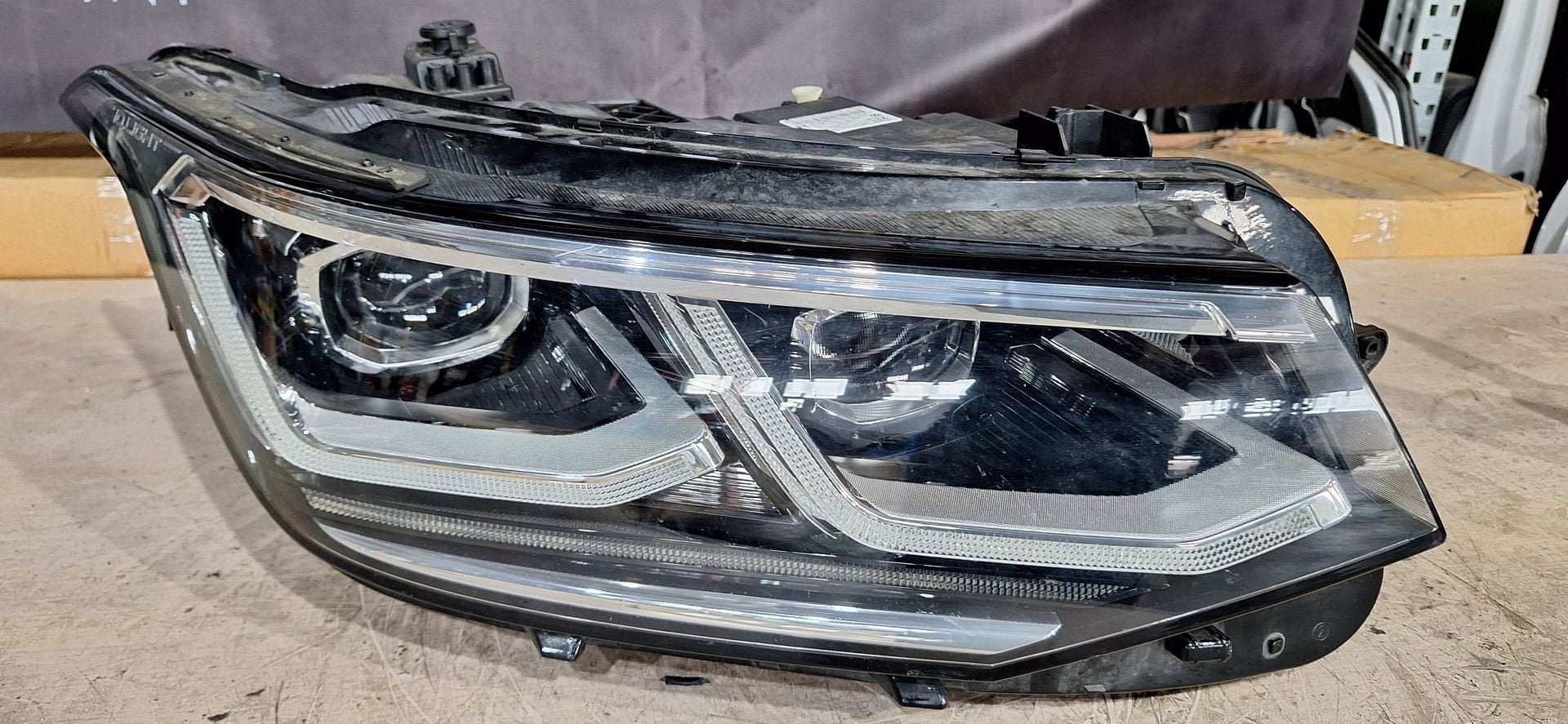 Volkswagen Tiguan Koplamp, Volkswagen, -, Utilisé, -