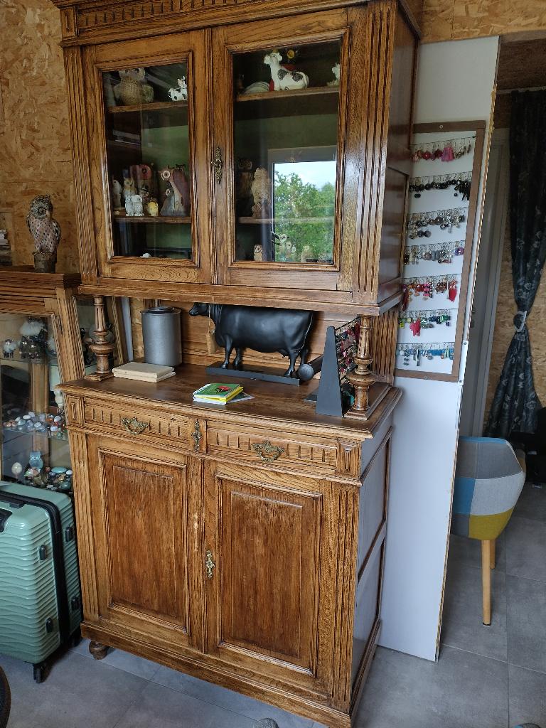 Armoire ancienne en bois Olmen, Enlèvement