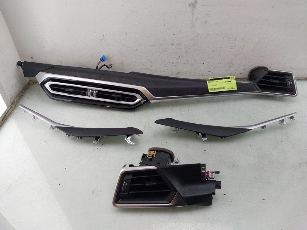 DIVERSEN 3 serie Touring (G21) (|64225A04CE2|51459623079|), Gebruikt, BMW, Petuelring 130
80809  München, DE, Bayerische Motoren Werke AG