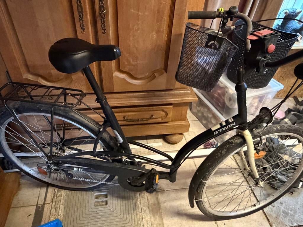 Damesfiets, Fietsen en Brommers, Ophalen, Zo goed als nieuw