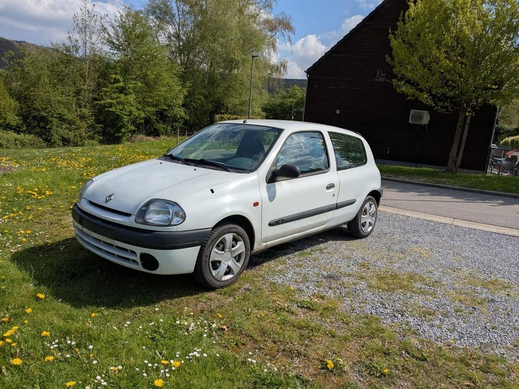 Pièces RENAULT CLIO 2 1200 43 Kw // 5060 Auvelais, Autos : Pièces & Accessoires, Enlèvement, Utilisé, Arrière, Renault