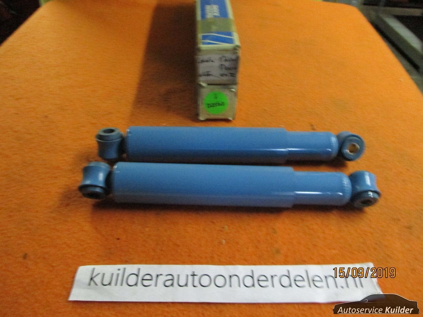 Nieuw set schokdempers achter Lada Niva KYB, Auto-onderdelen, Lada, -, -, Nieuw