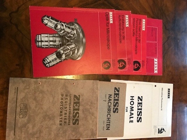 Zeiss-folders jaren 1930, 1940 e.a., Livres, Catalogues & Dépliants, Utilisé, Dépliant, Enlèvement ou Envoi