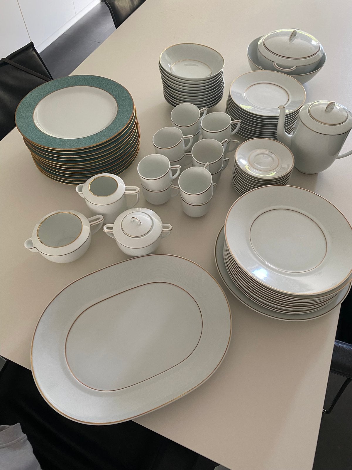 Servies limoges 81 delig, Enlèvement