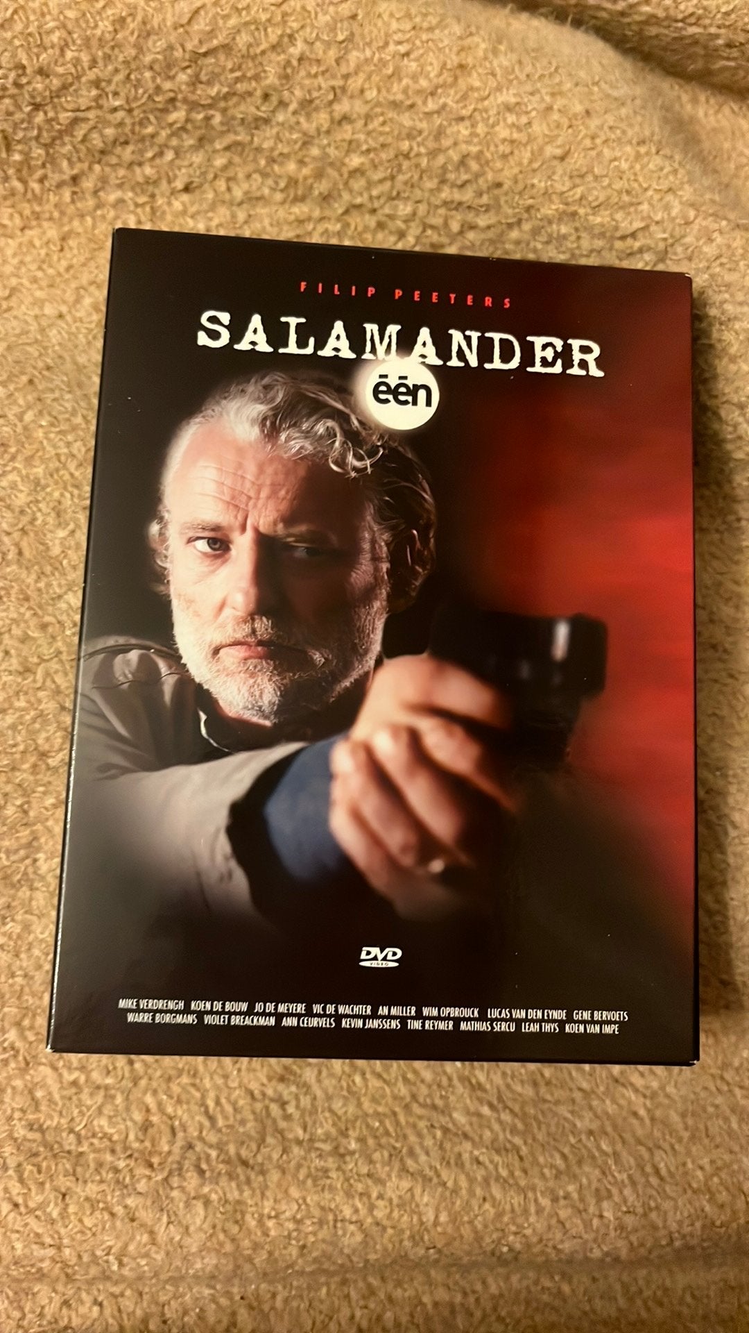 Salamander seizoen 1 compleet 1-12, Cd's en Dvd's, Seizoen 1, Misdaad, Zo goed als nieuw, Extra's