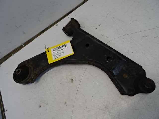 BRAS DE SUSPENSION AVANT DROIT (TRIANGLE) Opel Corsa D, Utilisé, Opel