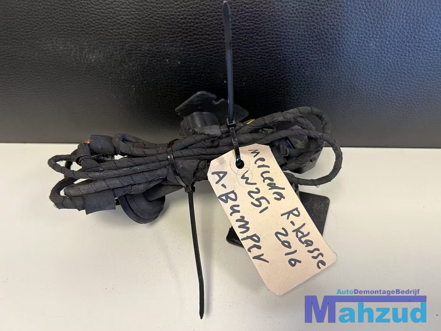 MERCEDES R-KLASSE W251 Achterbumper parkeersensoren set, Auto-onderdelen, Gebruikt, Mercedes-Benz AG, Mercedes-Benz, Mercedesstrasse 120
70372  Stuttgart, DE