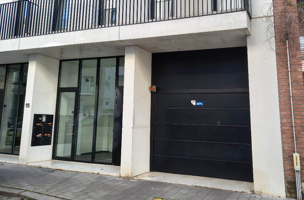 Garage - autostaanplaats. Solvynsstraat Antwerpen, Immo, Antwerpen (stad)
