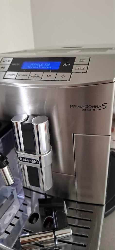 Machine à café Delonghi Primadonna Deluxe avec garantie, Réservoir d'eau amovible, Enlèvement ou Envoi, Café en grains, Cafetière