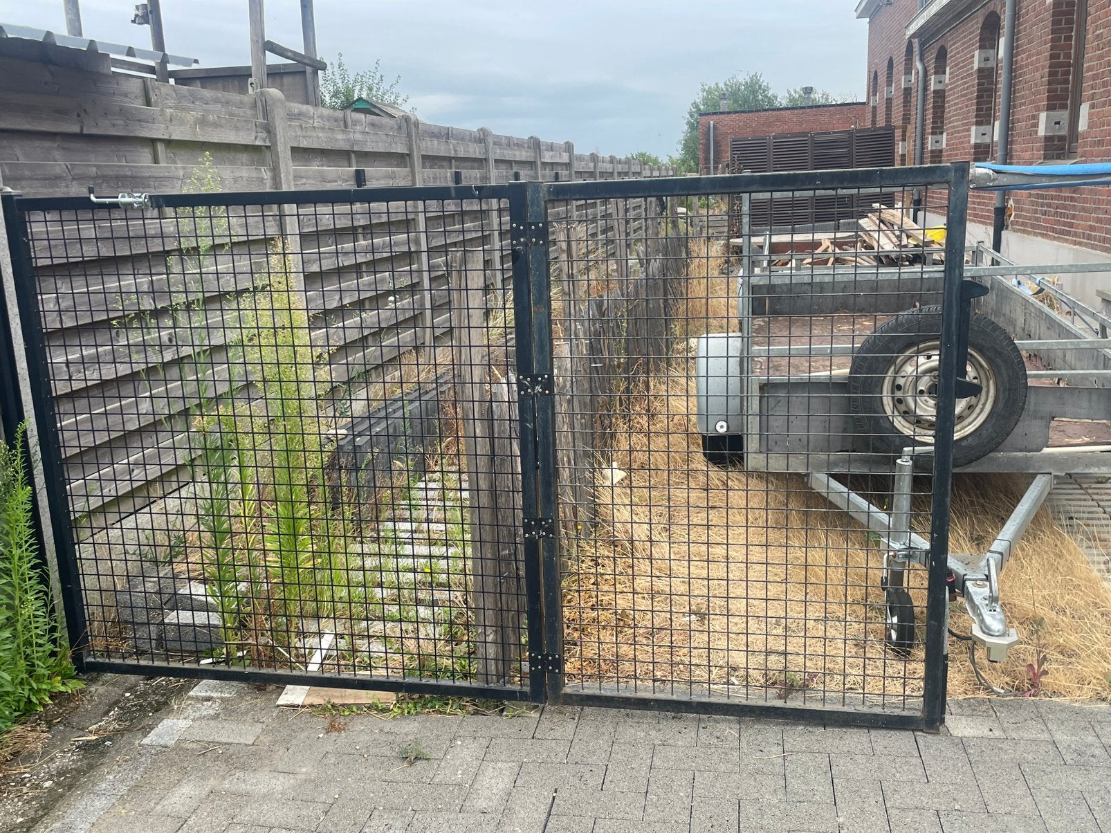 Zwart metalen tuinpoort, Ophalen, Gebruikt, Staal, 150 tot 200 cm