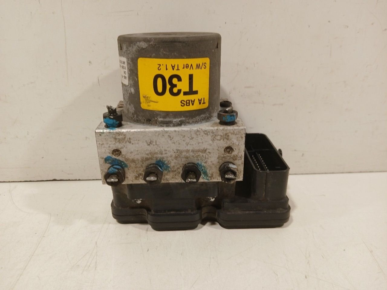 Abs pomp Kia Picanto, Auto-onderdelen, Onderdelen@venauto.nl, Van der Ven Autorecycling B.V., Ettenseweg 76, 4706 PB Roosendaal, The Netherlands