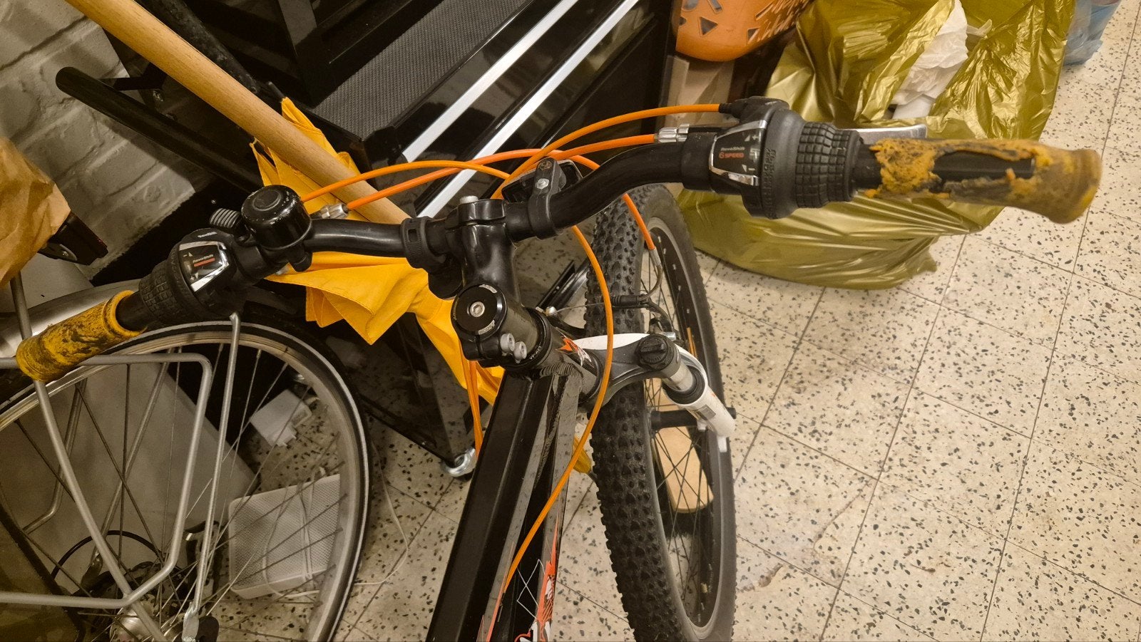 Jongensfiets, Ophalen