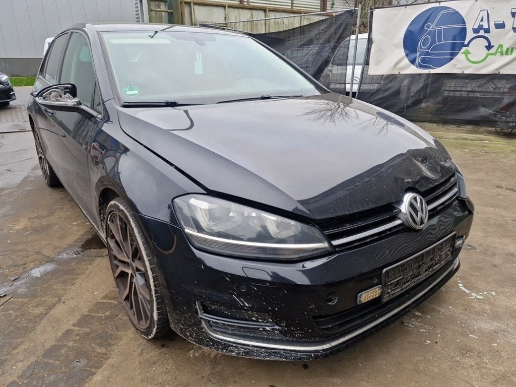 RADIATEUR EAU Golf VII (AUA) (|5Q0121251HS|5Q0121251GF|), Utilisé, Volkswagen