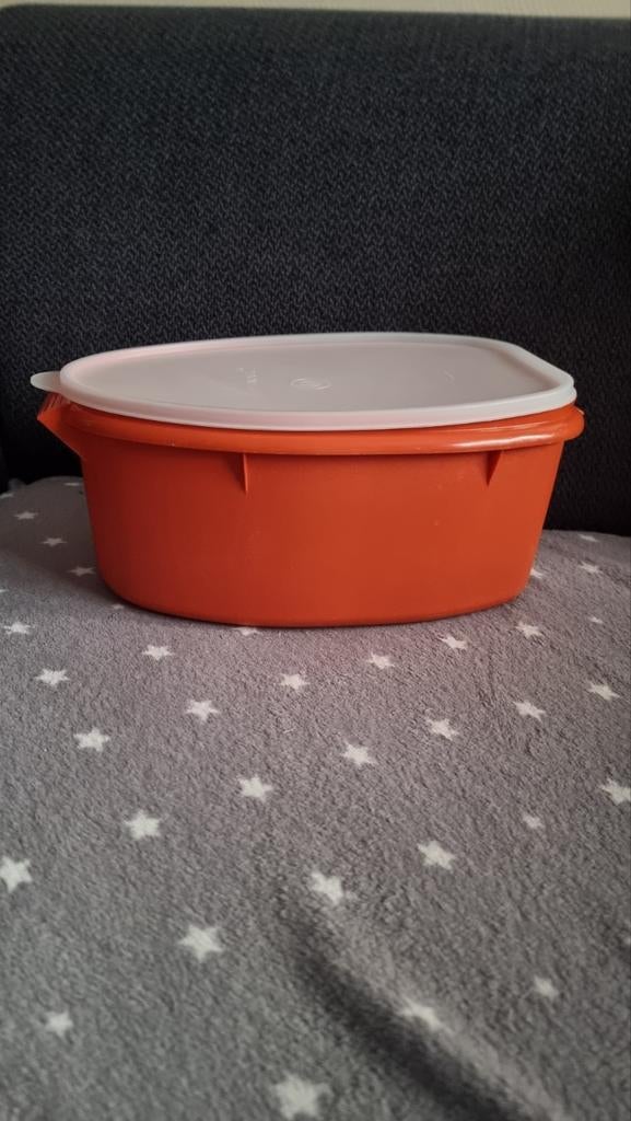 Grande boîte tupperware, Enlèvement, Boîte