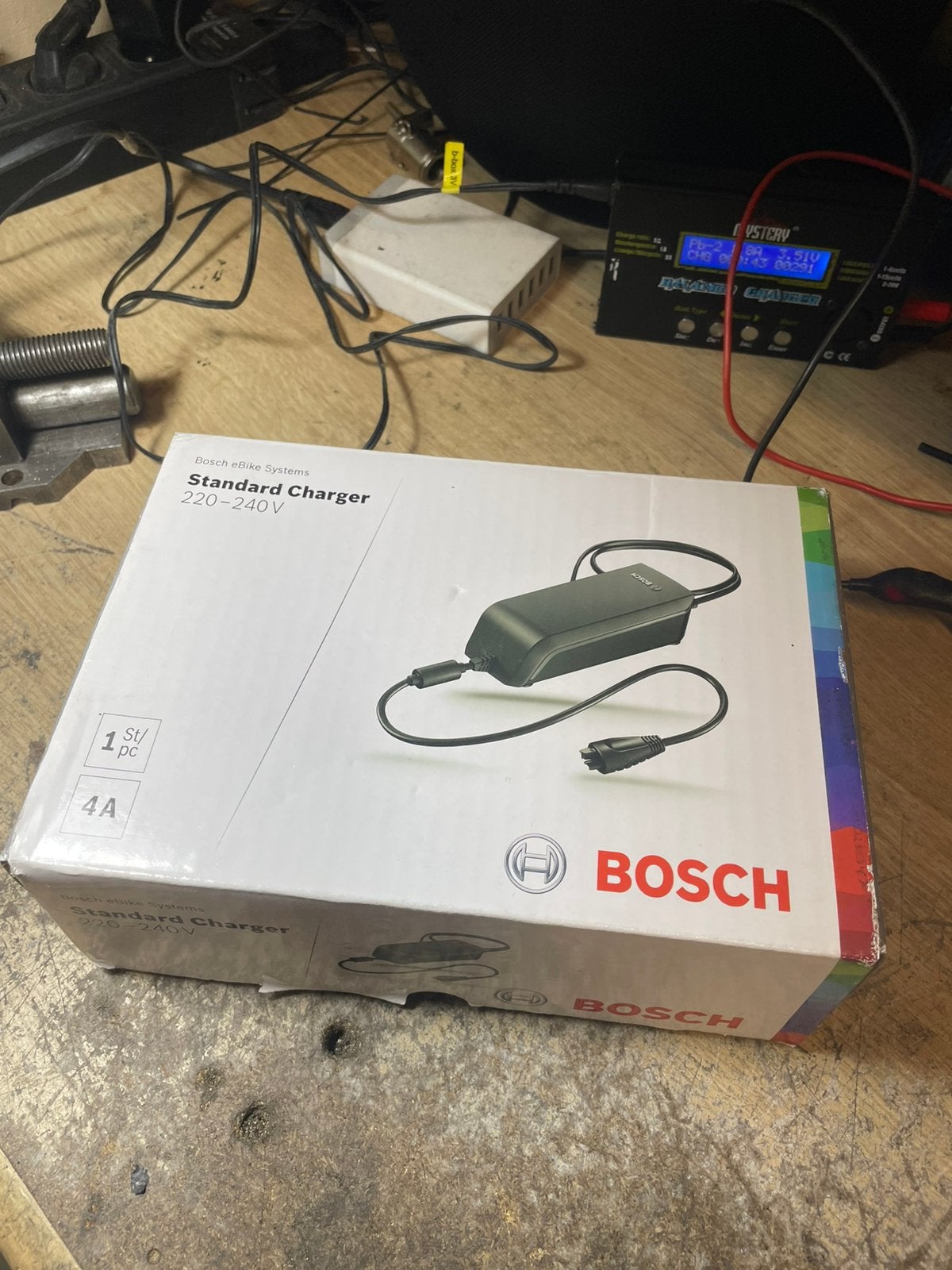 Chargeur Bosch 4A, Vélos & Vélomoteurs, Enlèvement ou Envoi, Neuf