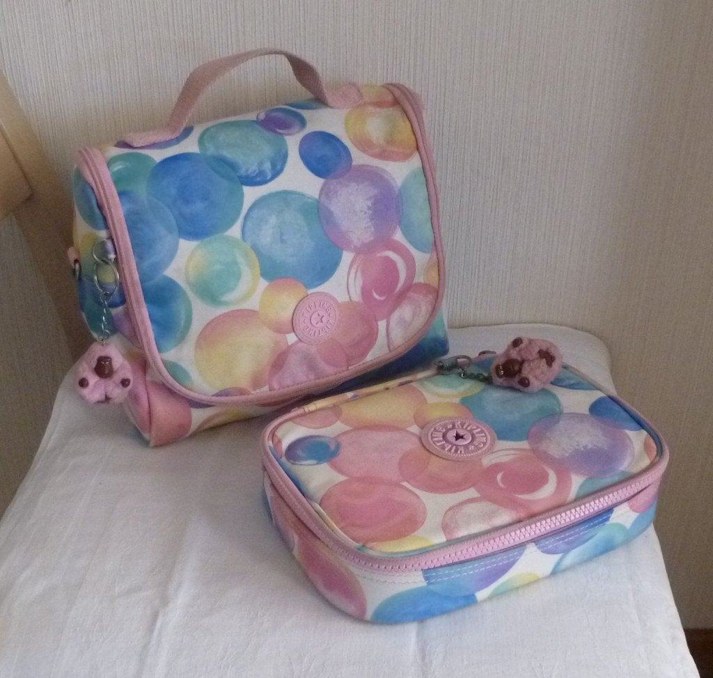 Kipling ensemble sac repas et plumier 100 pens + singes, Divers, Enlèvement ou Envoi, Utilisé