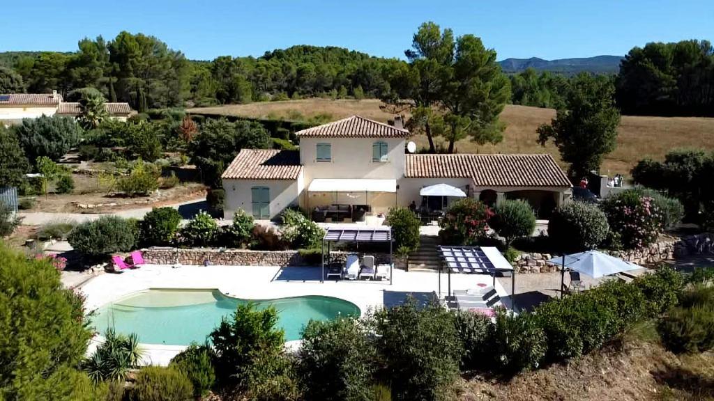 A Louer: Villa provençale avec piscine à Salernes, Vakantie, Vakantiehuizen | Frankrijk, 8 personen, Dorp, Provence en Côte d'Azur