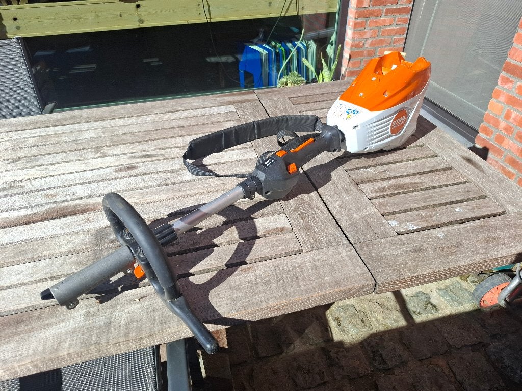 Stihl KMA 200 R Accu Combinatiemotor met HL-KM 145 en FS-KM, Ophalen, Zo goed als nieuw, Overige typen, STIHL