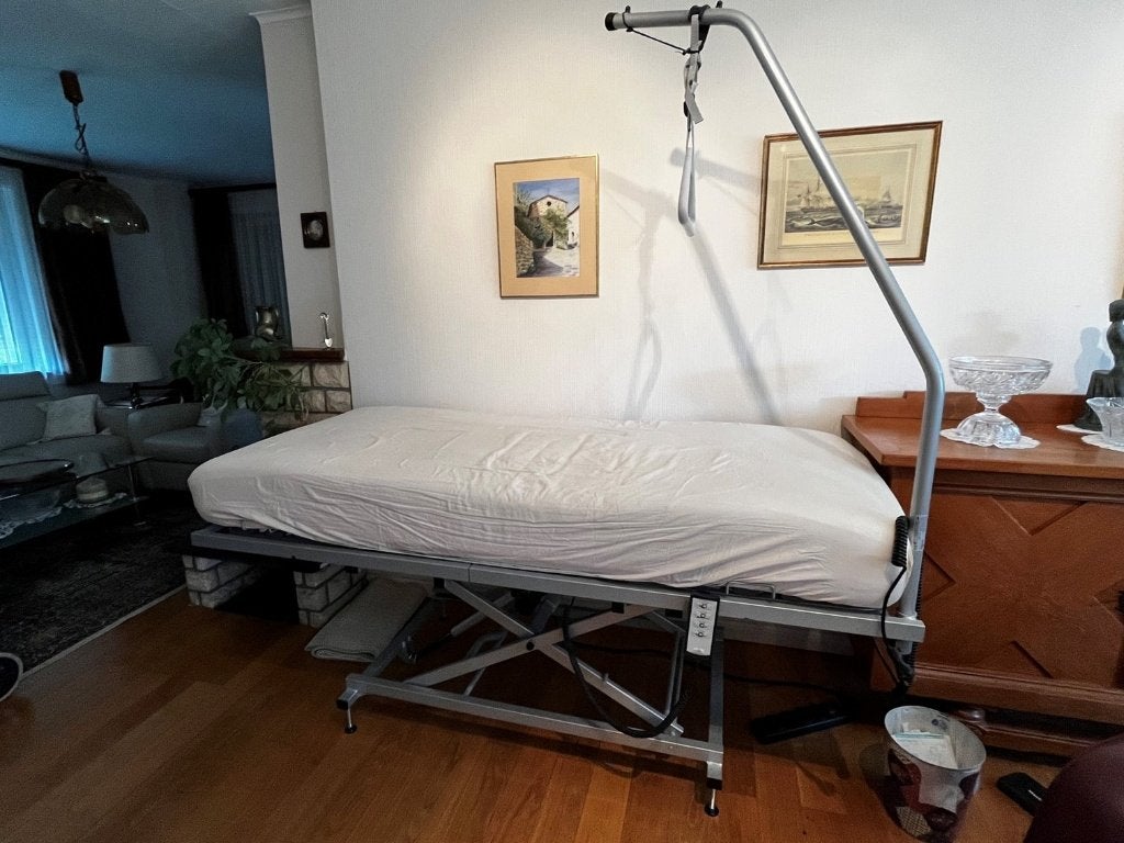 Lit médicalisé électrique - bon état, Divers, Enlèvement, Utilisé