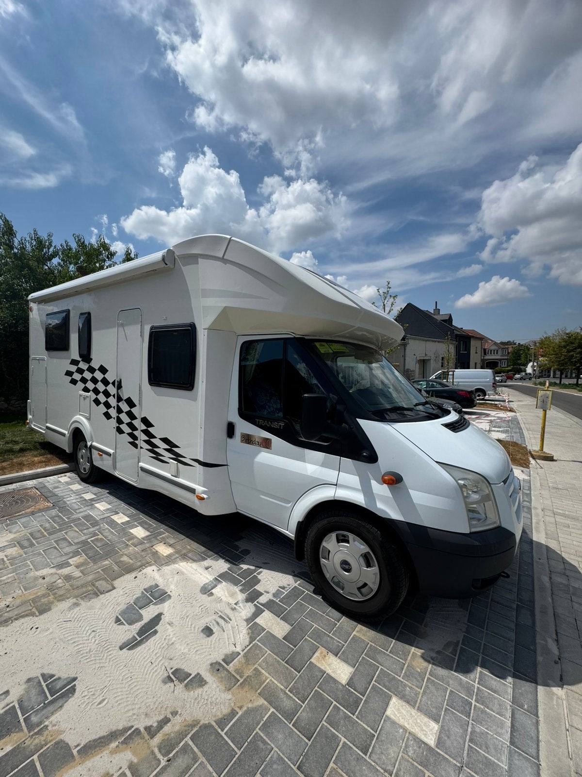 Challenger birthday 60, Caravans en Kamperen, Mobilhomes, Particulier, Challenger, Ford, Diesel, Douche, Caméra de recul, Ophalen