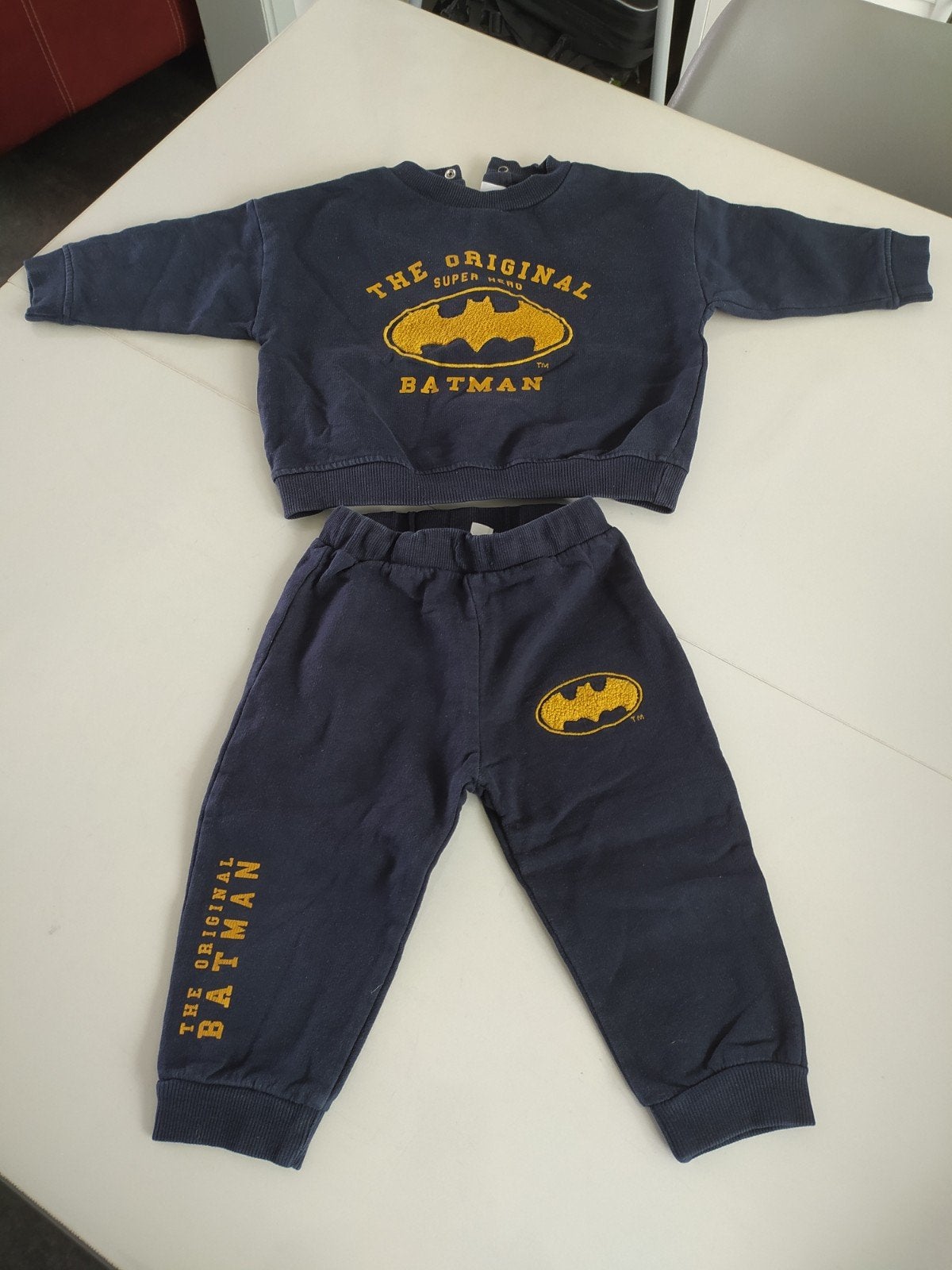 Training Batman  18 maand, Enfants & Bébés, Vêtements de bébé | Taille 86, Enlèvement