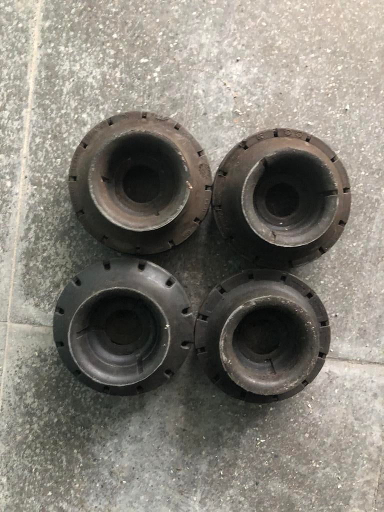 Rubber van schoondemper 4 stuks, Motoren, Accessoires | Overige, Ophalen, Zo goed als nieuw