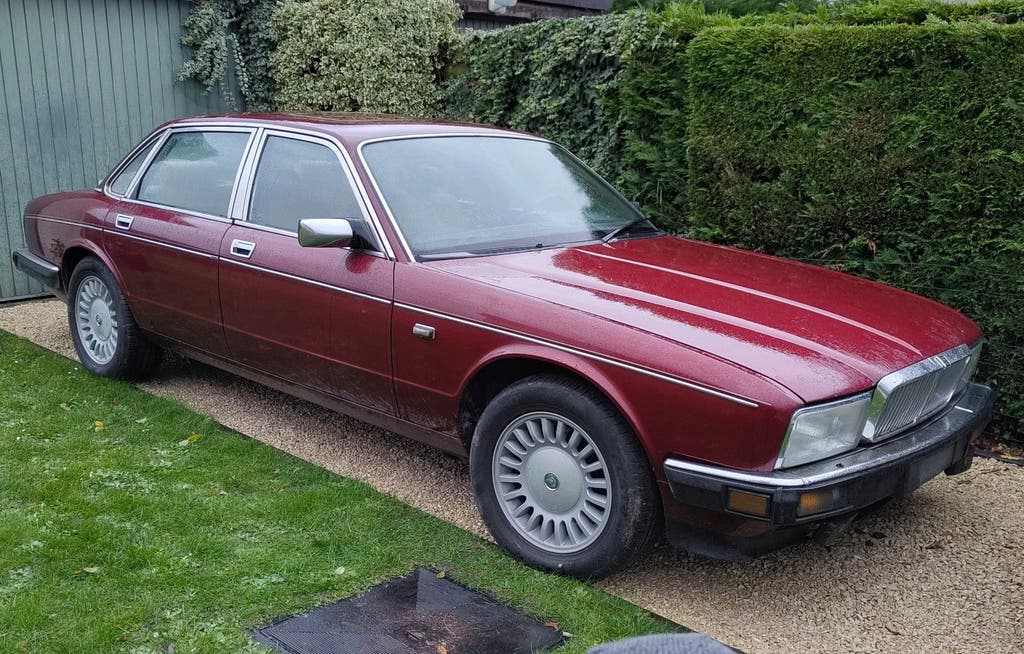 Daimler 36/Jaguar XJ40, foto 4