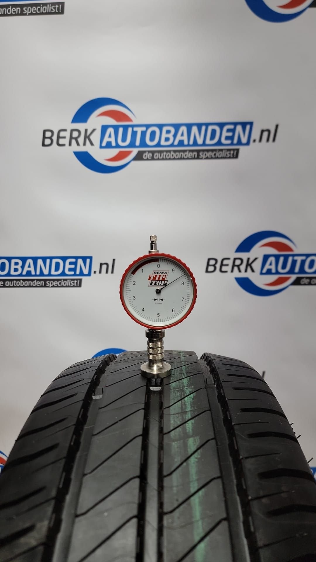 4x Michelin Agilis 3 DT 225/65 R16C 112/110R 225/65/16C 2256, Gebruikt, -, Ophalen of Verzenden, Band(en)