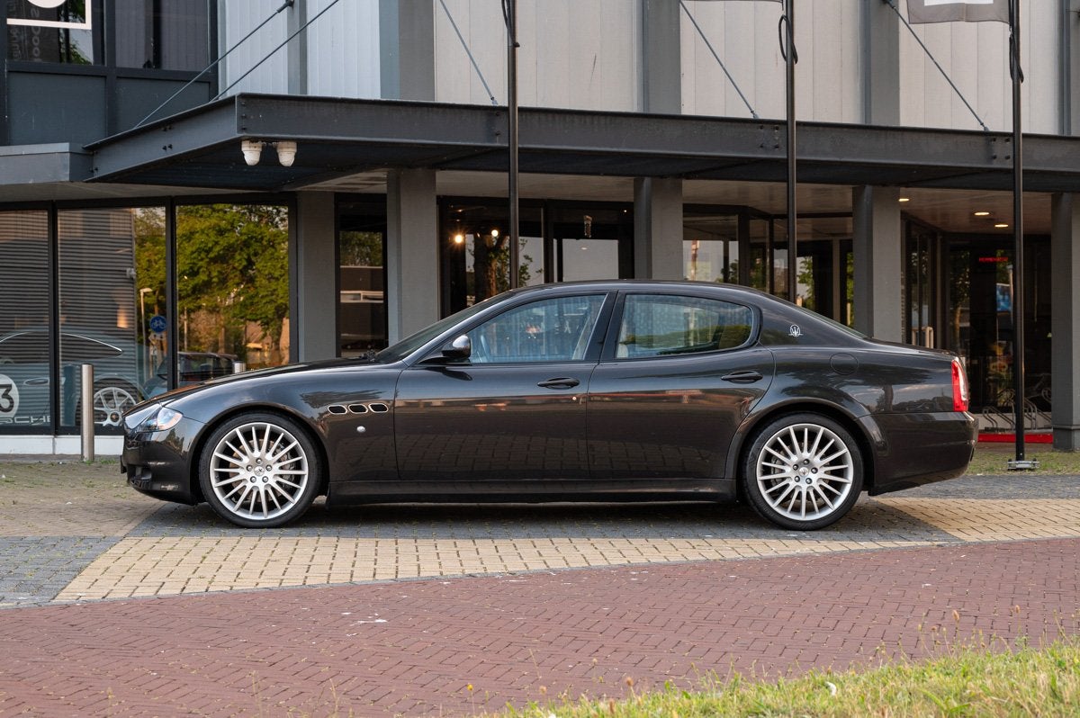 Maserati Quattroporte Sport GTS 4.7 V8 (automatique), Cuir, Argent ou Gris, Achat, Intérieur cuir