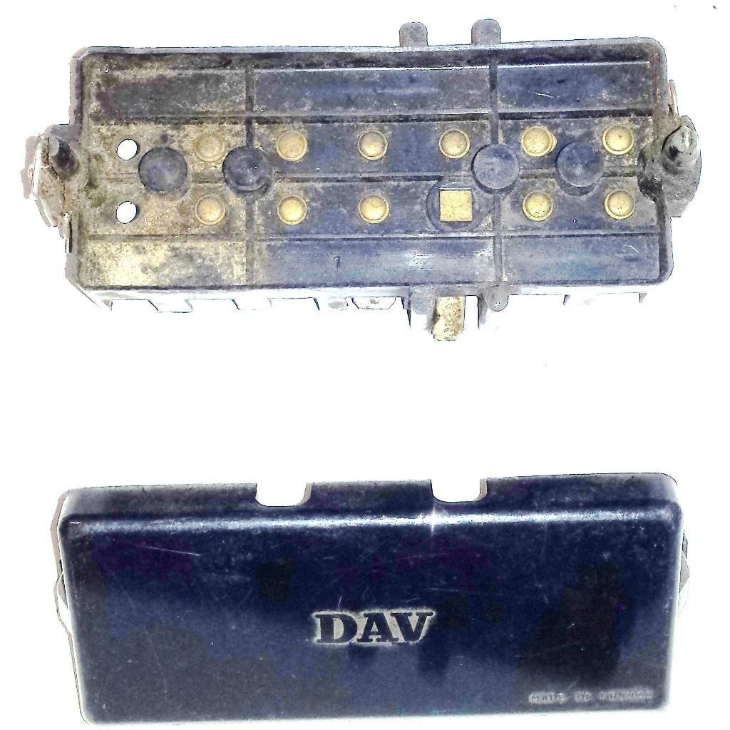 Klein materiaal Peugeot 404 Accessoires grill embleem, veren, Enlèvement ou Envoi, Utilisé, Peugeot