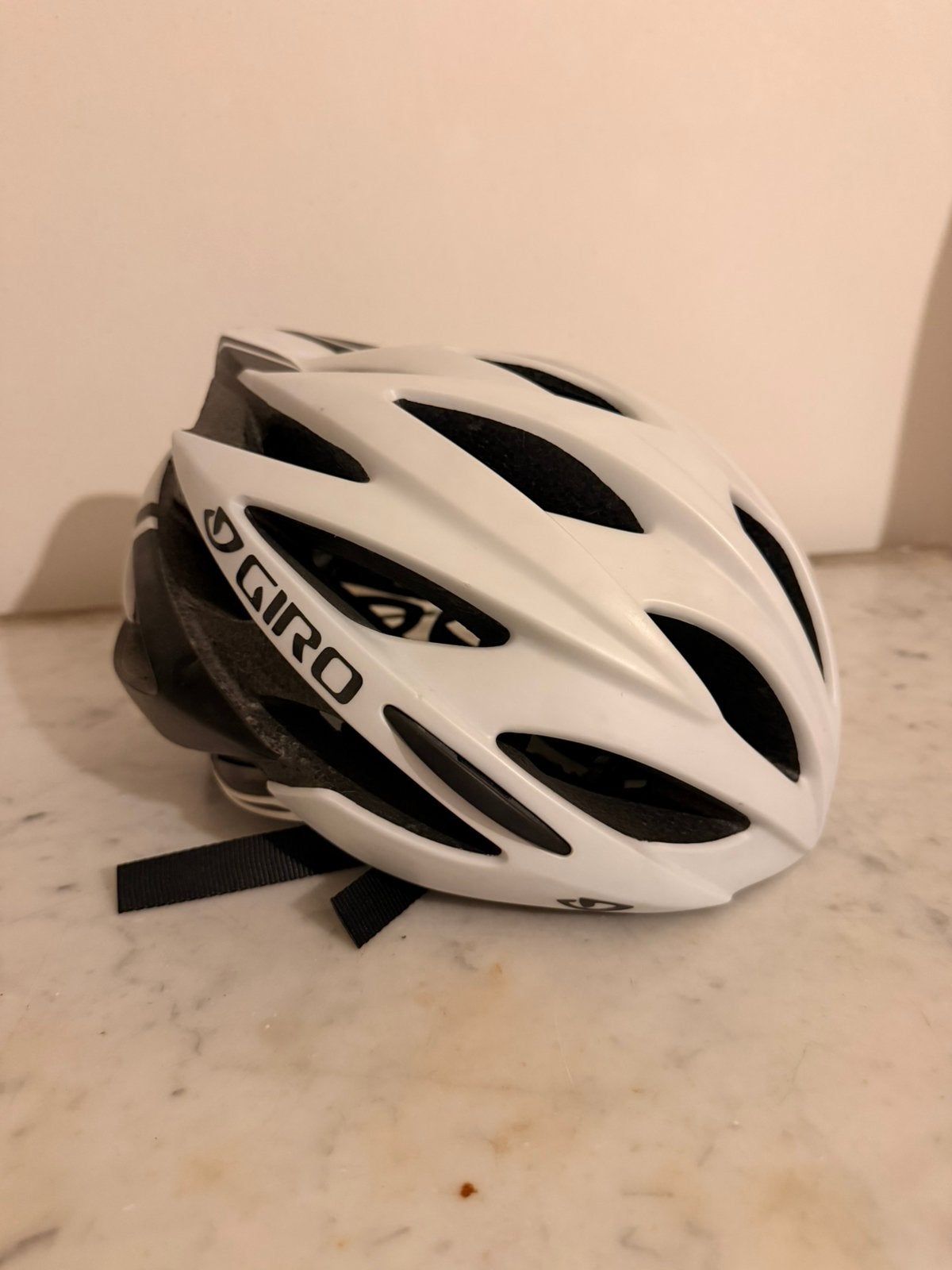 Fietshelm Giro, Fietsen en Brommers, Fietsaccessoires | Fietshelmen, Ophalen, Zo goed als nieuw