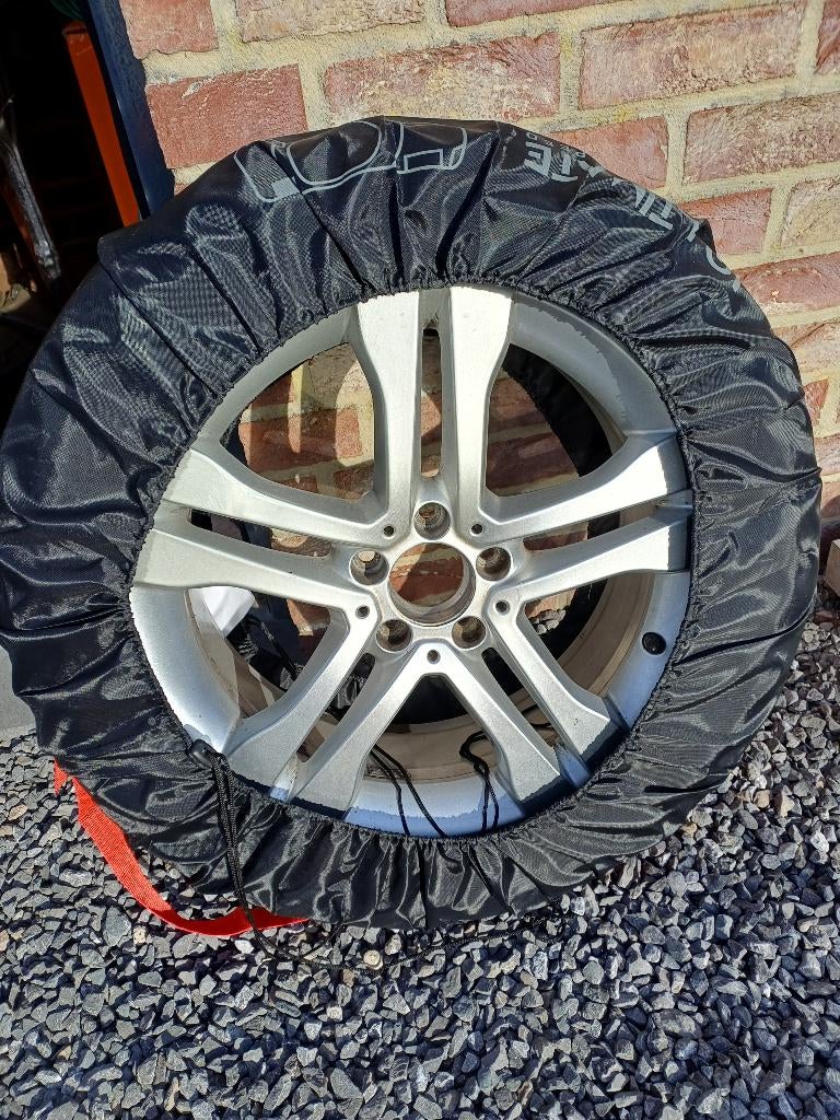 Jante et pneu Mercedes GLA180 DE 2018, Achat, Particulier, Essence, GLA