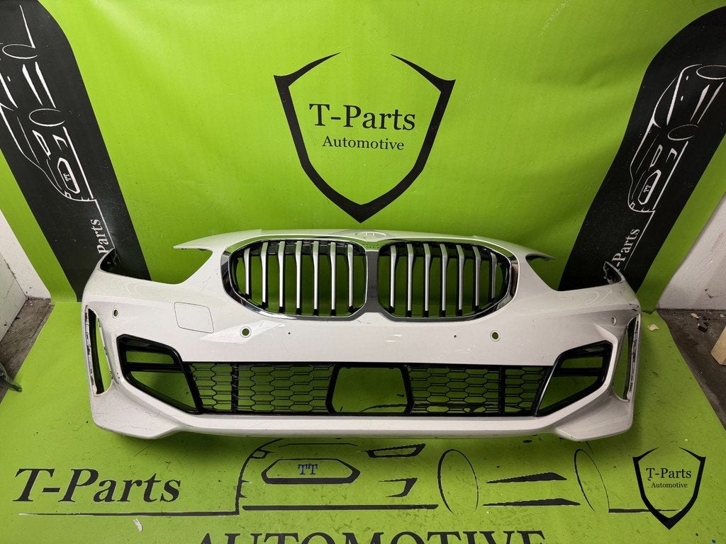 bmw 1 serie f40 voorbumper bumper 18+ M PAKKET, Petuelring 130
80788  Munich, DE, Gebruikt, Info@bmw.de, Bumper