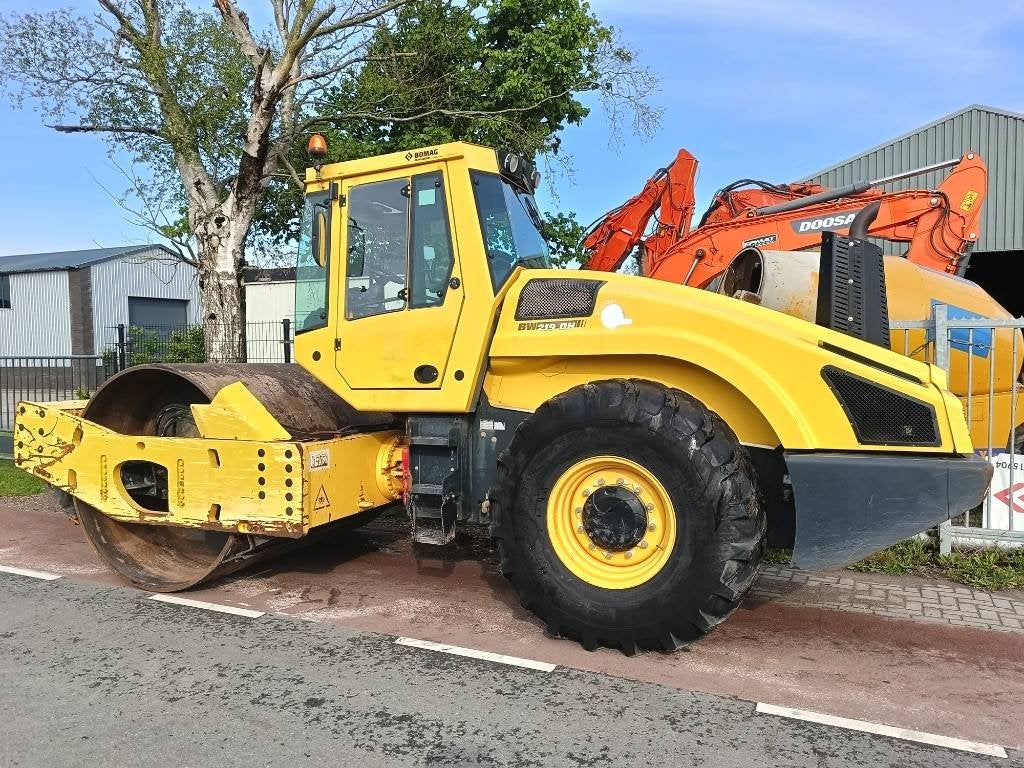 Bomag BW 219 D H-4 i wals roller tril rol compactor drum