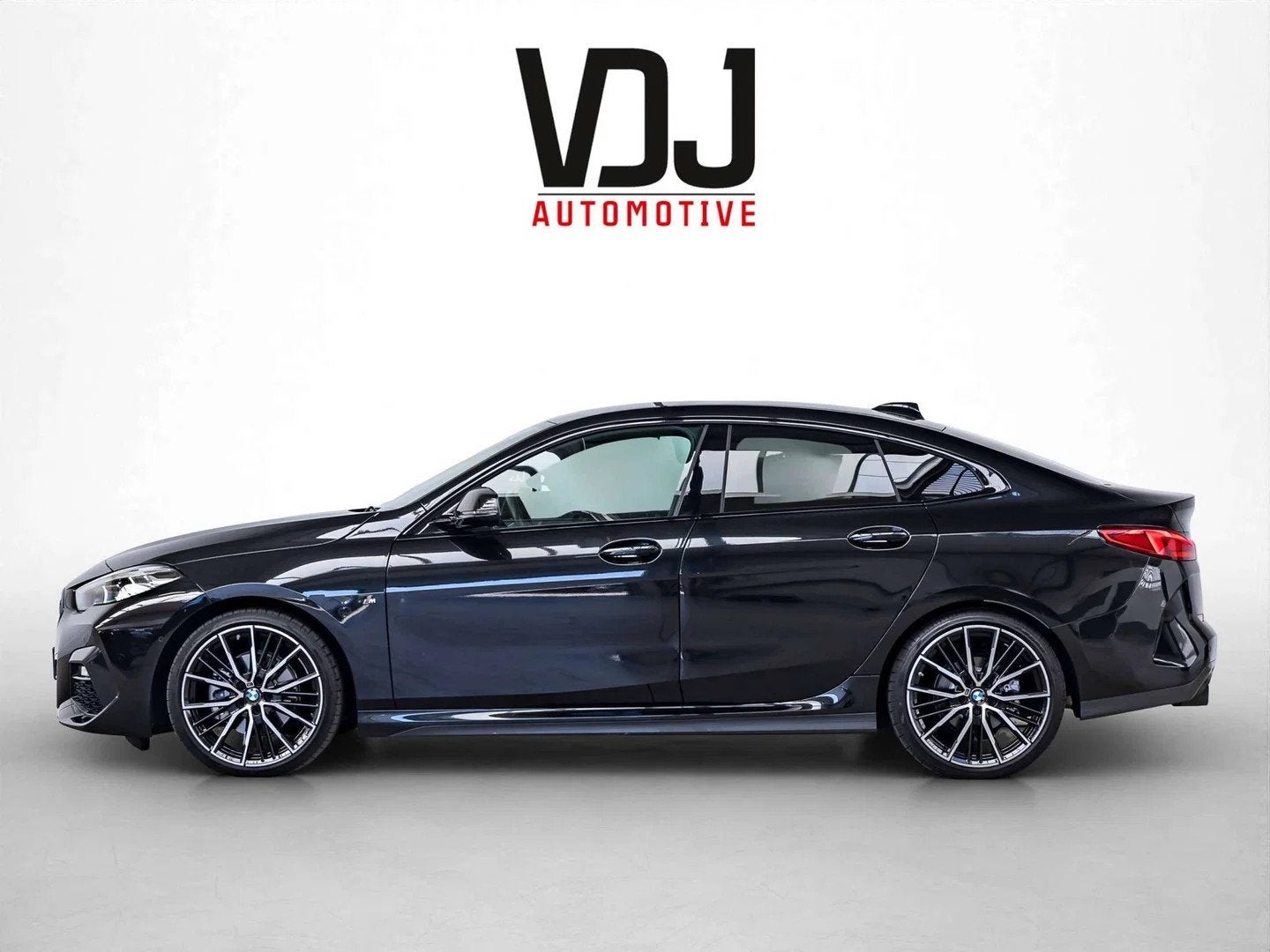 BMW 2 Serie 218 GRAN COUPE|GARANTIE|M-SPORT|ZETELVERW.|SFEER, Auto's, Automaat, 4 deurs, Gebruikt, Zwart