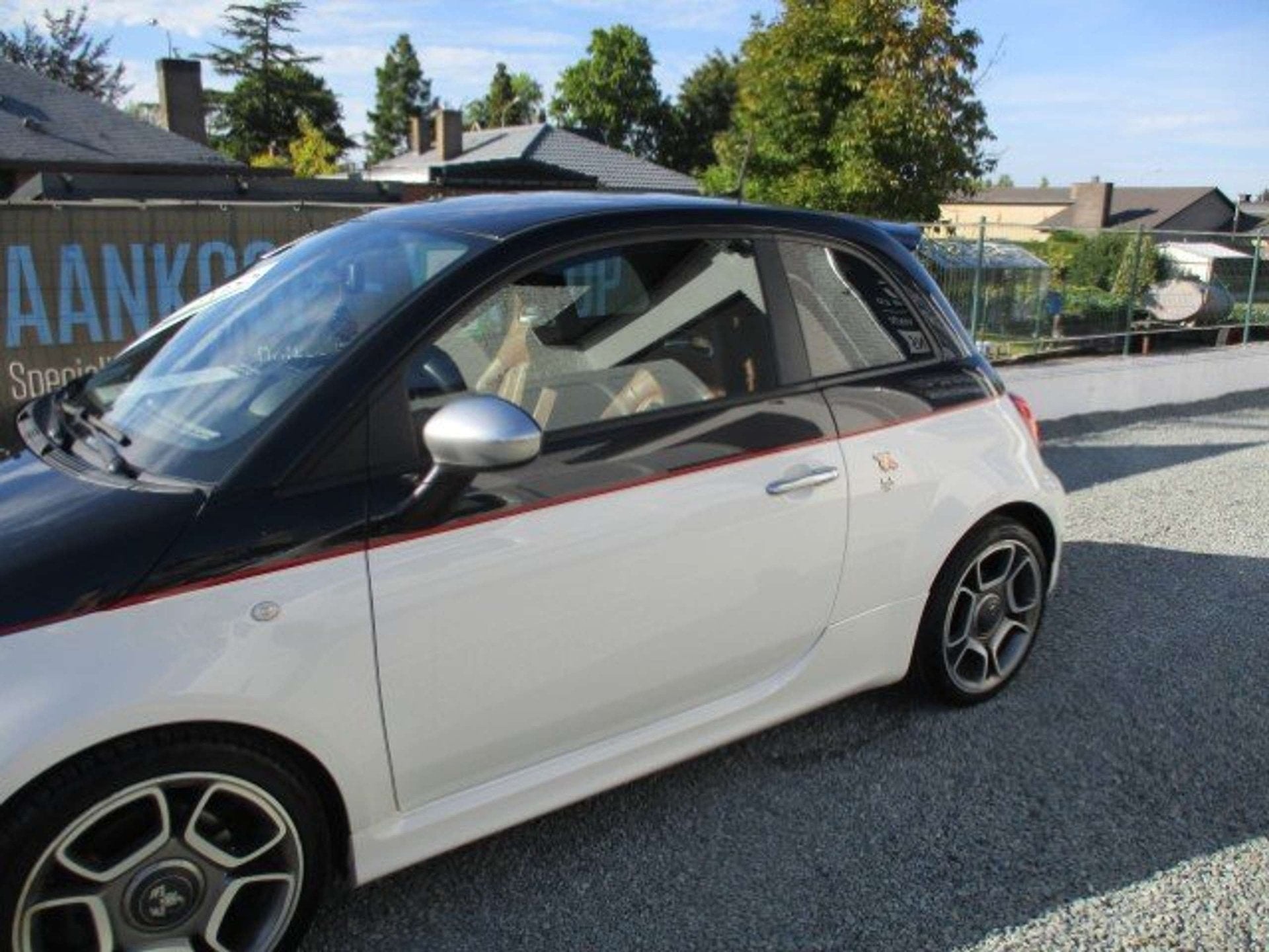 Abarth 595 Turismo 1.4 T-JET TURISMO 165PK NAVI LEDER XENON, Auto's, https://public.car-pass.be/vhr/6de95820-6f7c-432c-bc88-f40f27fd96e6