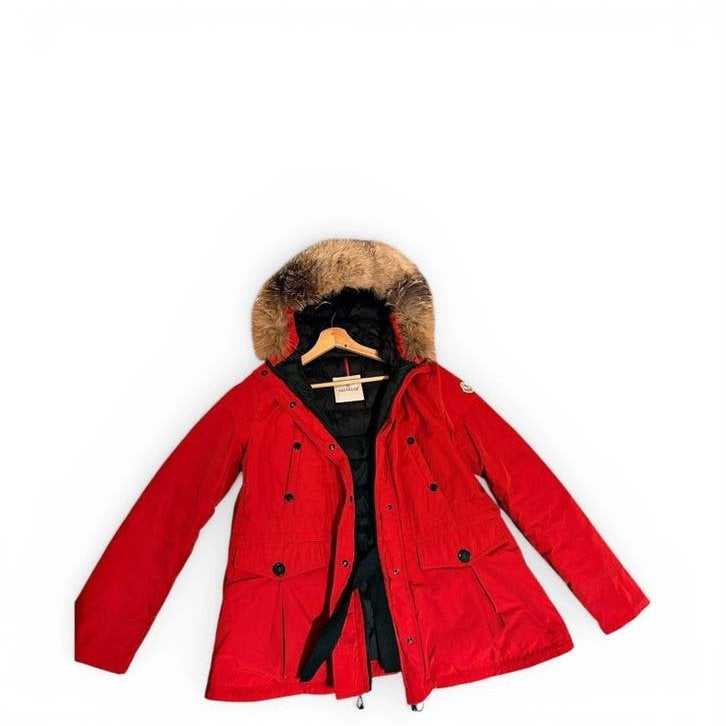 Parka en fourrure Moncler, Vêtements | Femmes, Envoi, Porté, Taille 38/40 (M), Rouge