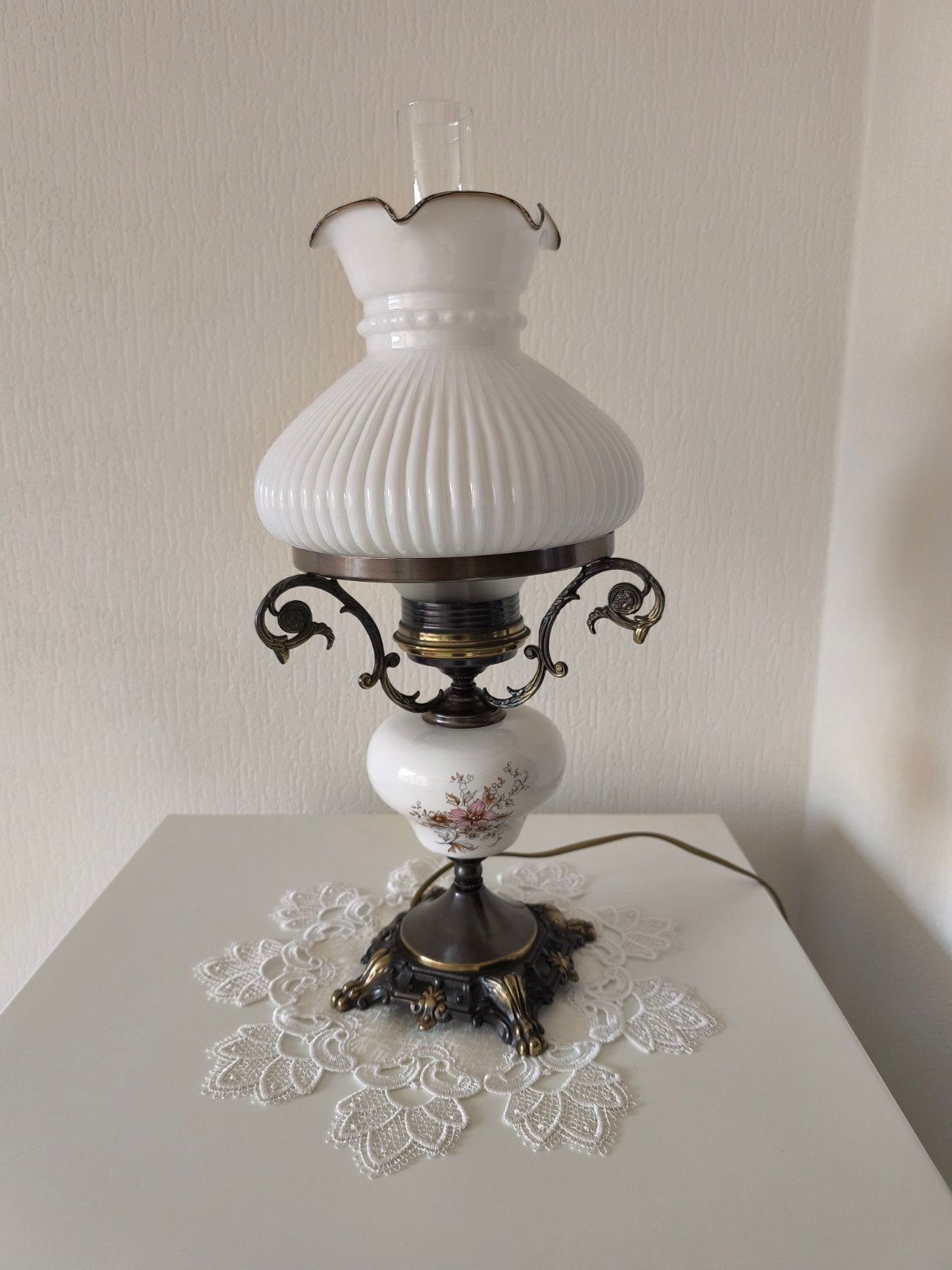 Vintage Tafellamp met Bloemmotief, Antiek en Kunst, Ophalen
