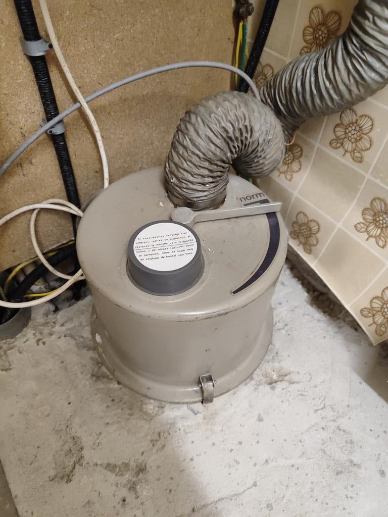 Ventilation par masseur, Enlèvement, Utilisé, Ventilateur et Extracteur