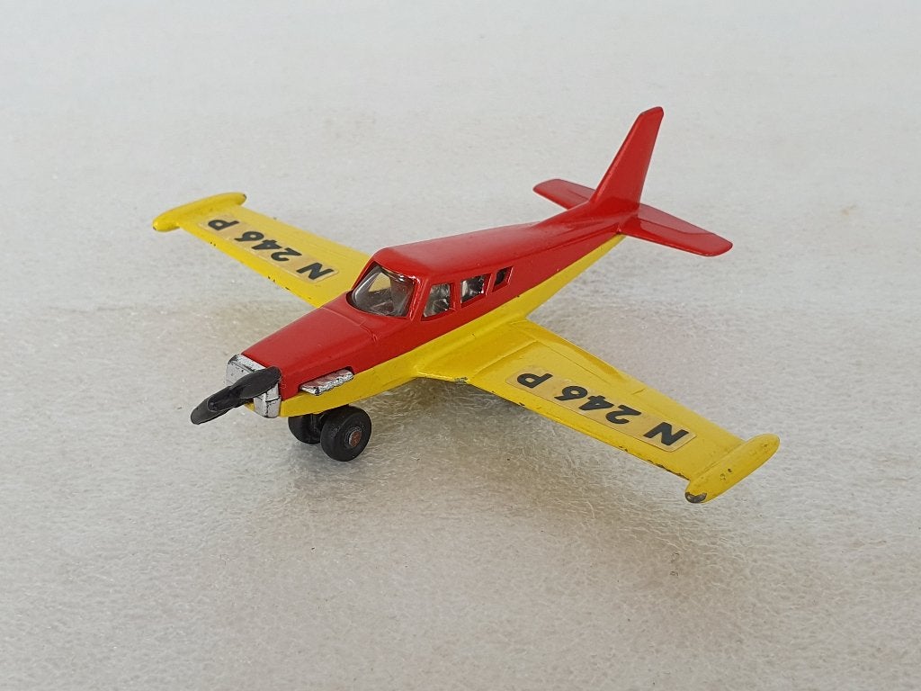 Matchbox: SB 19 Piper Comanche (2), Ophalen of Verzenden, Gebruikt, Vliegtuig
