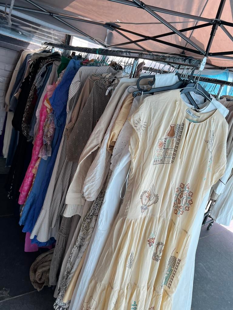Kledij tekoop vanaf dit weekend, Vêtements | Femmes, Packs de vêtements pour femmes, Enlèvement ou Envoi, Comme neuf
