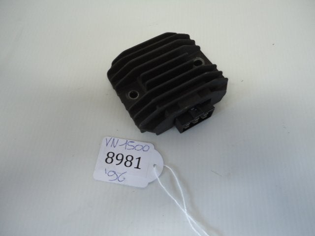 VN1500 1996 - 1999 Kawasaki Spanningsregelaar D1-22413