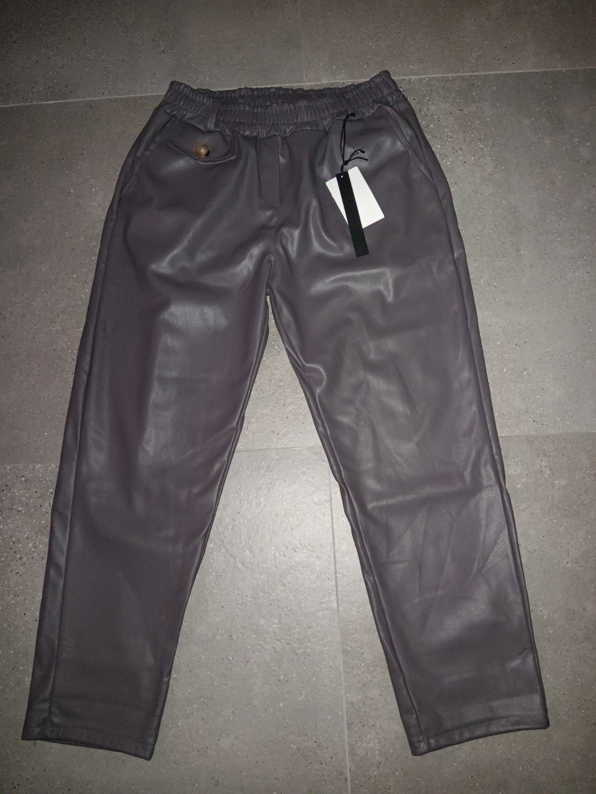 Mooie zeer soepele zachte leaterlookbroeken - nieuw, Kleding | Dames, Ophalen of Verzenden, Nieuw