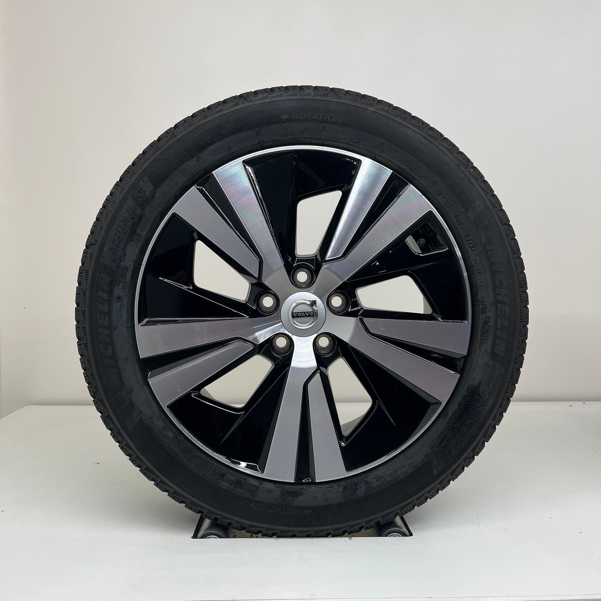 Volvo V60/S60 - 17 inch - zomerbanden, Autos : Pièces & Accessoires, Pneus et Jantes, 255 mm, Enlèvement ou Envoi, Véhicule de tourisme
