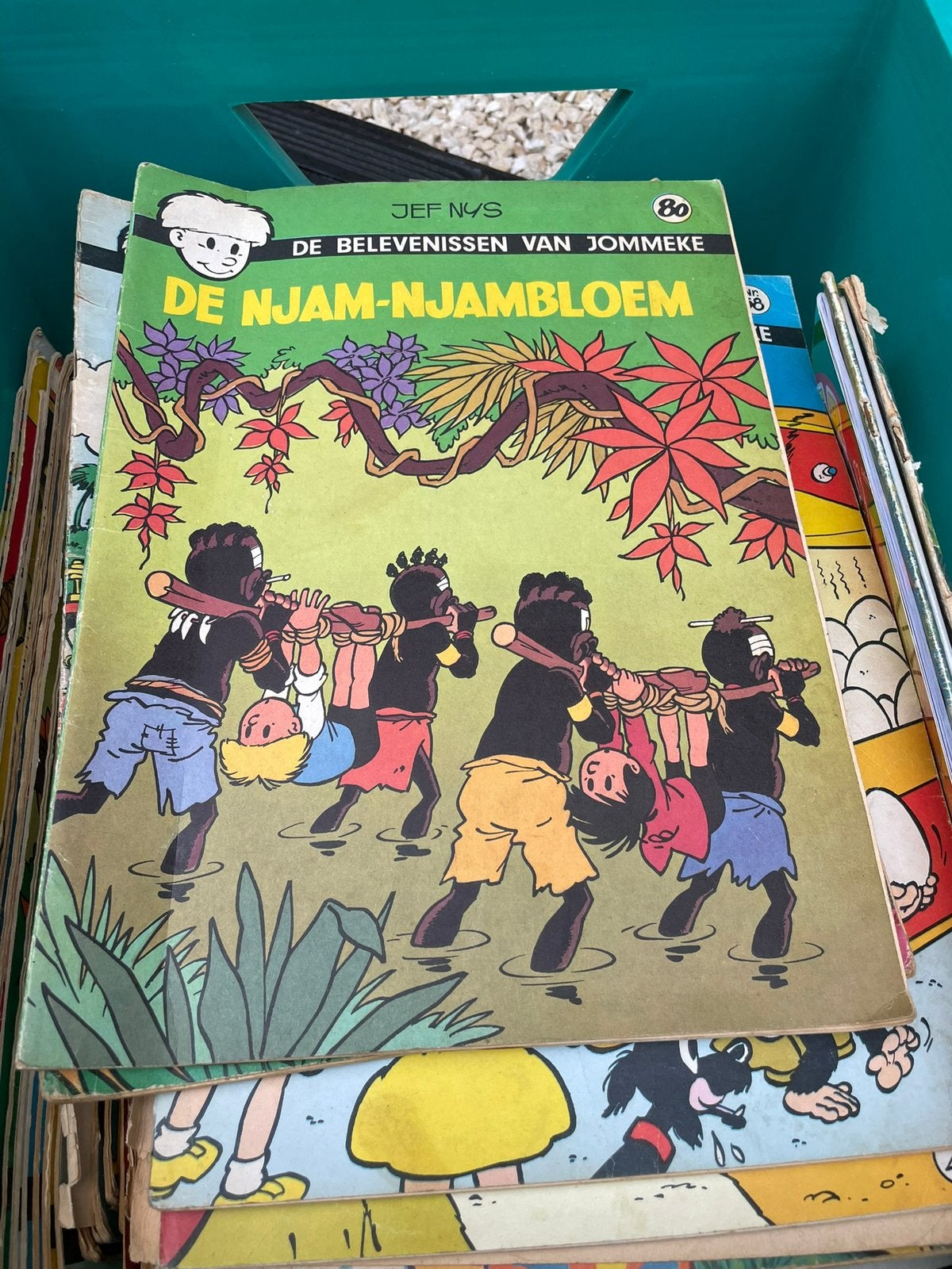 Des bandes dessinées très anciennes, Plusieurs BD, Enlèvement, Utilisé