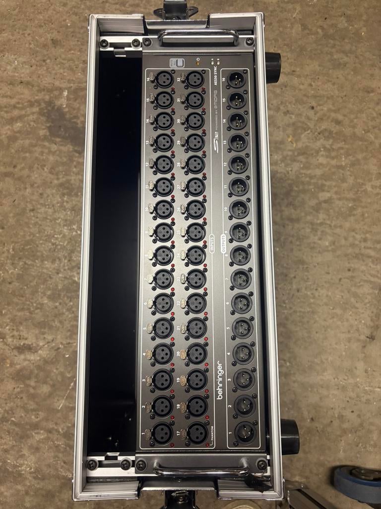 Behringer s32 stageblock, Audio, Tv en Foto, Professionele apparaten, Ophalen, Zo goed als nieuw