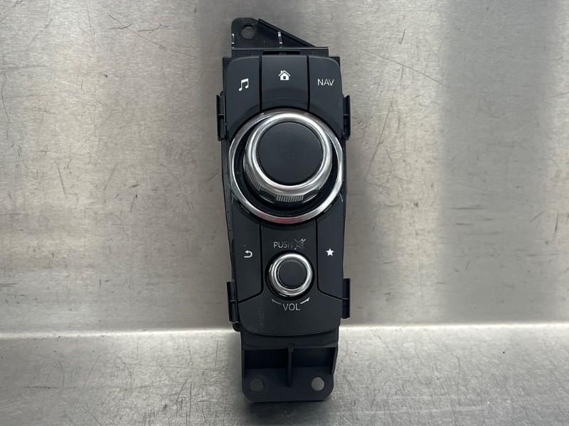 PANNEAU DE COMMANDE NAVIGATION MX-5 (ND) (|NA1P66CM0A|), Utilisé, Mazda