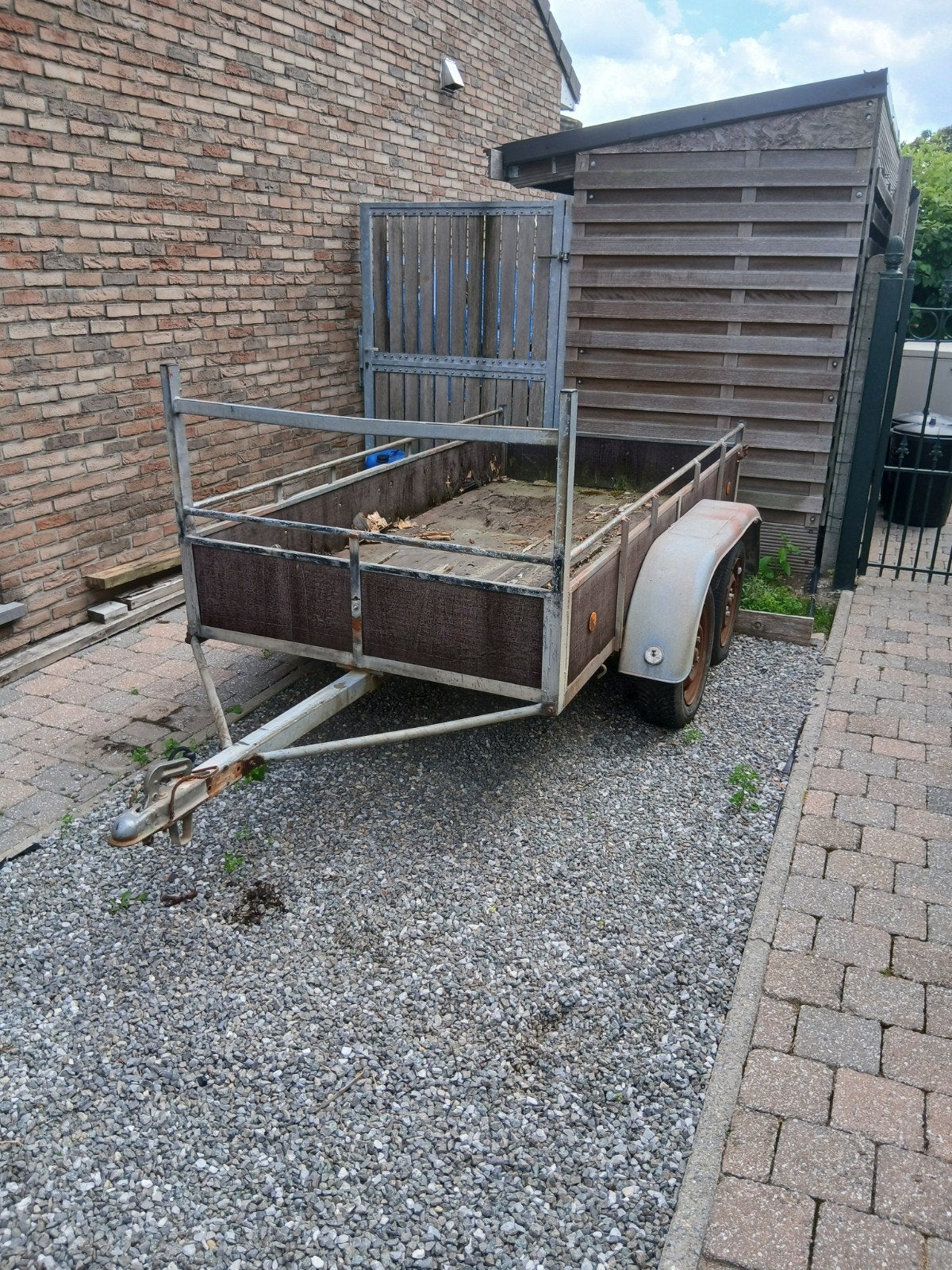 aanhangwagen voor opmaak, Enlèvement