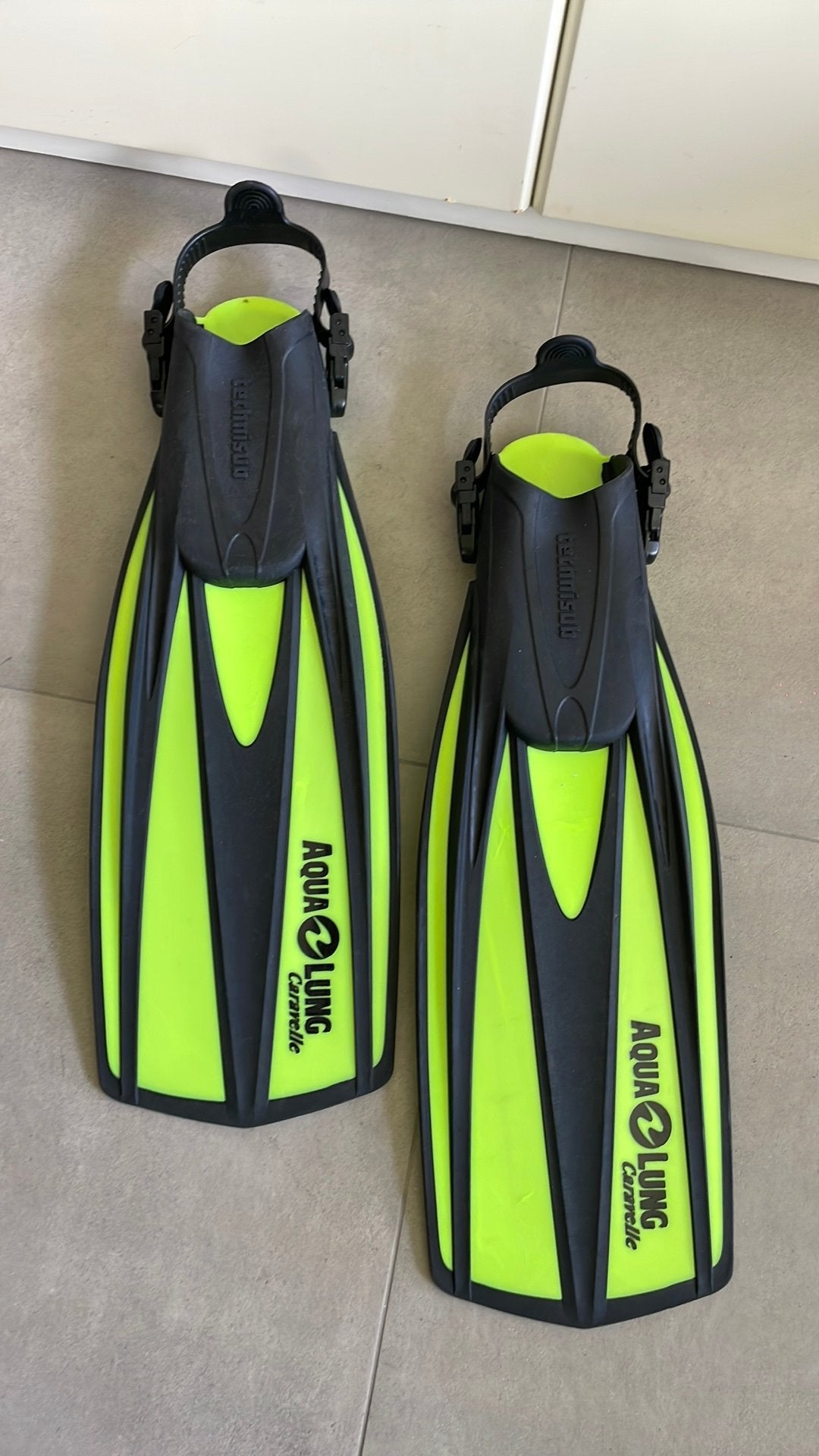 Vinnen Aqualung-Technisub maat Giant/Large, Ophalen of Verzenden, Zo goed als nieuw, Zwem- of Duikvliezen