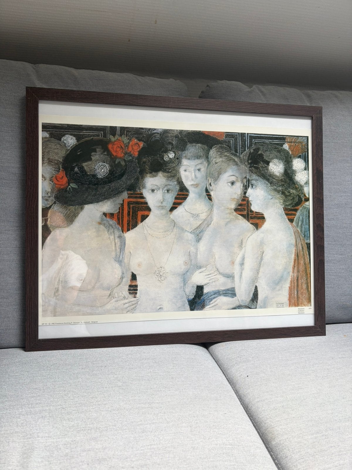 Reproduction Paul DELVAUX (1897-1994), Murmures 1979, Antiek en Kunst, Ophalen